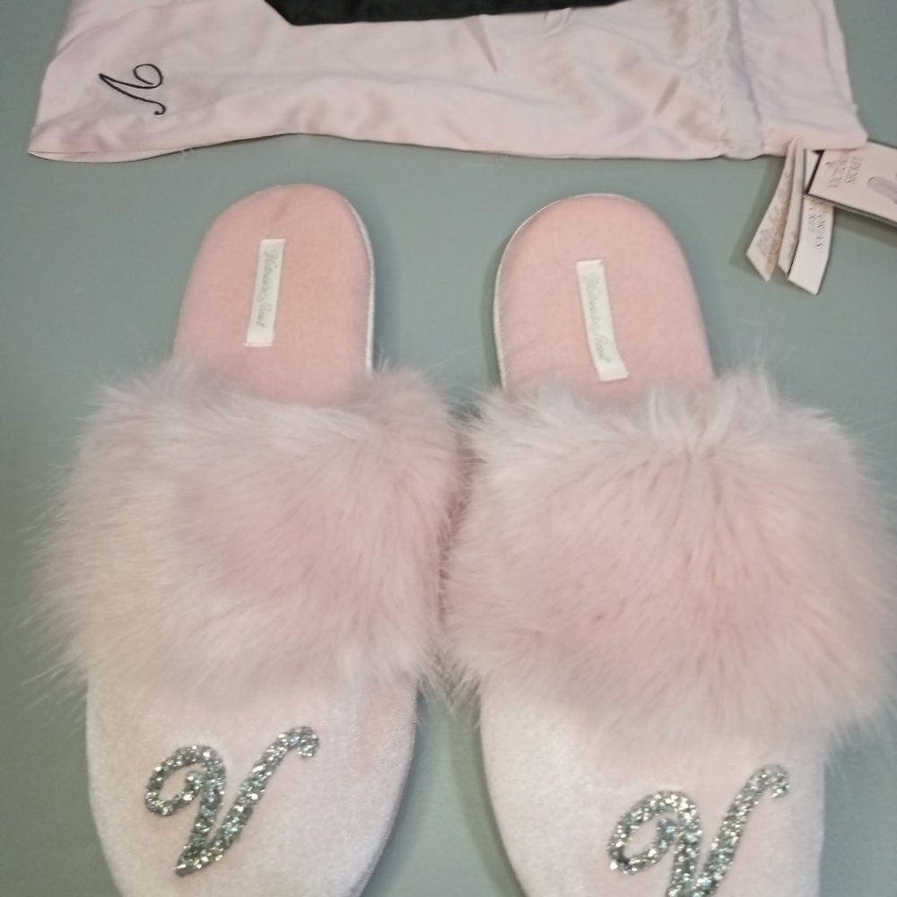 Victoria Secret Slippers - Picture 3 of 3